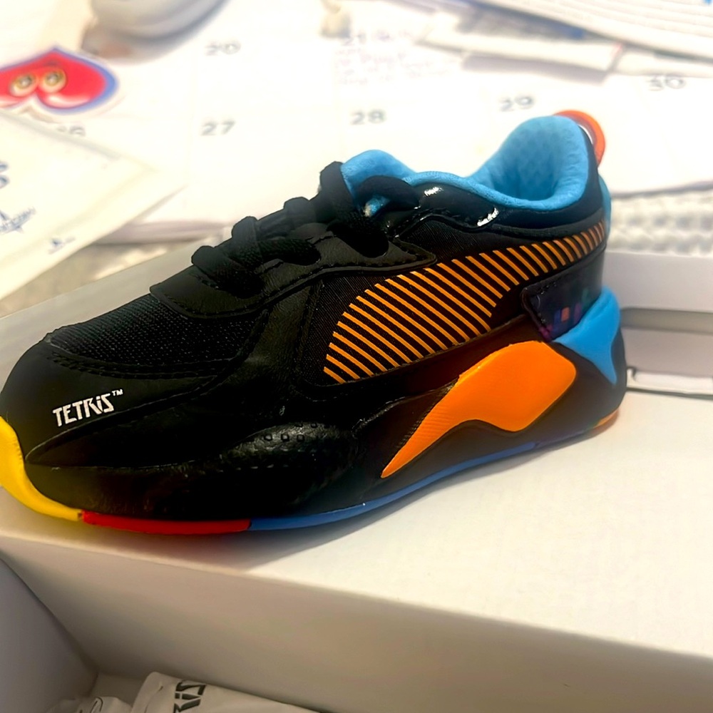 Size 9 children puma